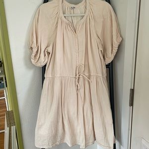 Old Navy ivory dress button detail, snitch waist with pockets.